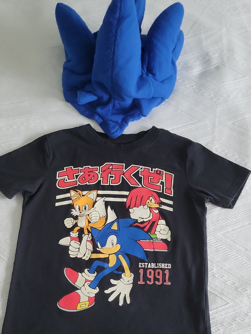 Sonic the Hedgehog Black Graphic Tee for Kids And Costume Hat